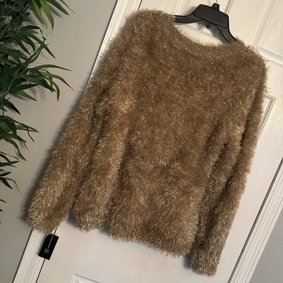 INC metallic gold sweater NWT XL - Picture 7 of 10